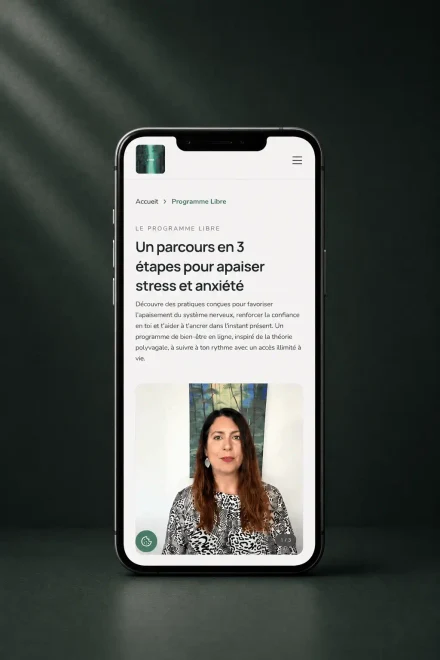 Page programme mobile du site Libre, programme bien-être en 3 étapes avec vidéo de la fondatrice