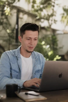 Alexis Pennel, développeur web freelance à Calais