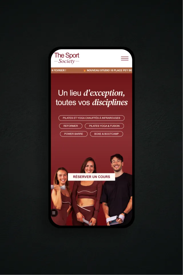 Page d’accueil mobile du site The Sport Society, salle de sport avec coachs et disciplines pilates, boxe, bootcamp