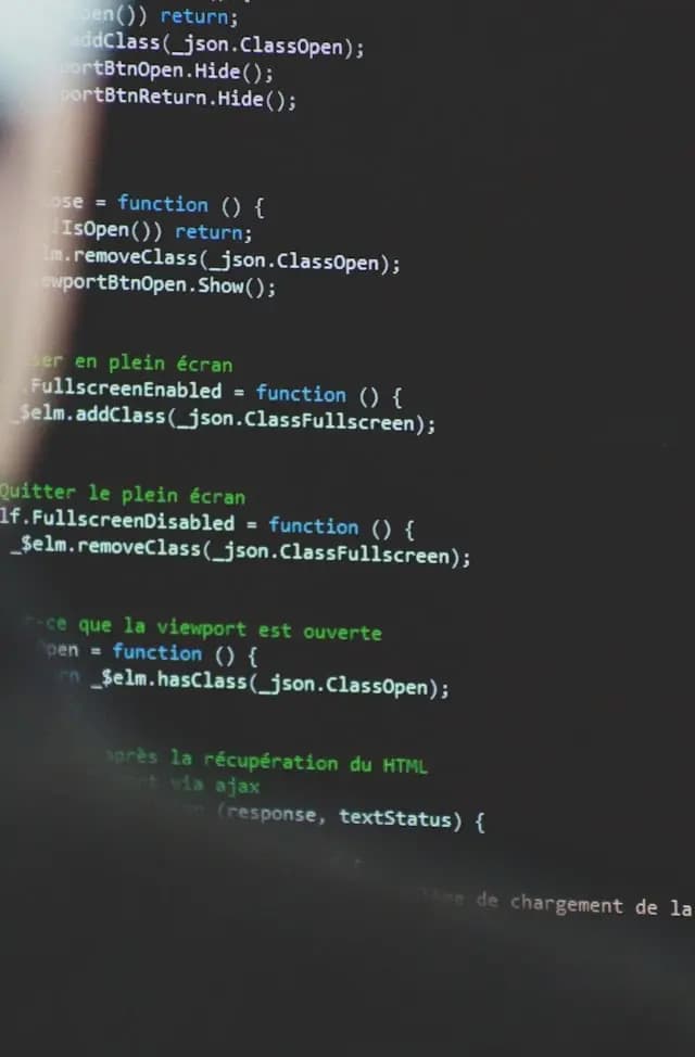 Photo d'un écran d'ordinateur avec du code de programmation web