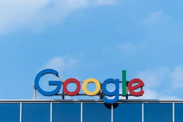 Être visible sur Google grâce à une structure optimisée pour le SEO.